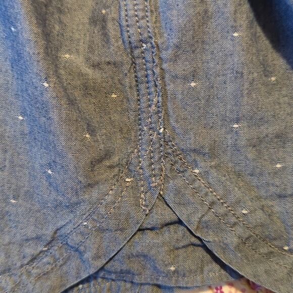 Mountain Khakis Chambray White Dot Button Down Shirt Women's Size Medium - Picture 11 of 12